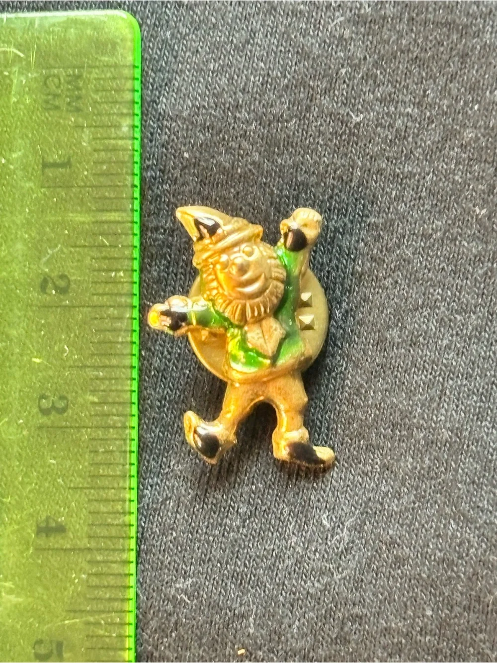 Gold Tone Green Leprechaun Button Pin